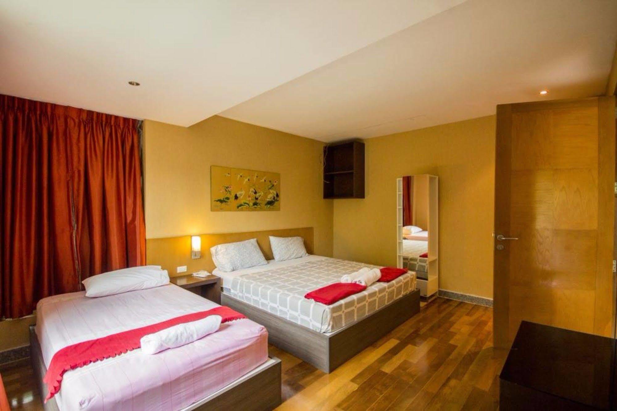 Abacus Villa Pattaya Esterno foto